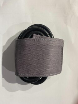 ผ้าพันแขนพร้อมยางใน ยี่ห้อ yamasu