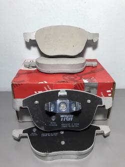 ผ้าเบรค Ford Focus (คู่หน้า) ปี 2005-2017 (TRW-DTEC)