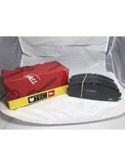 ผ้าเบรค (หน้า) รถตู้หัวจรวด หลังคาสูง LH125 2.8,3.0D Commuter ปี 2000-2006 (TRW-UTEC)