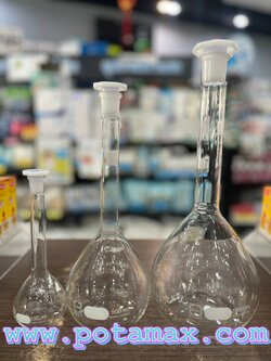 ขวดปรับปริมาตร (Volumetric flask) ขนาดต่างๆ