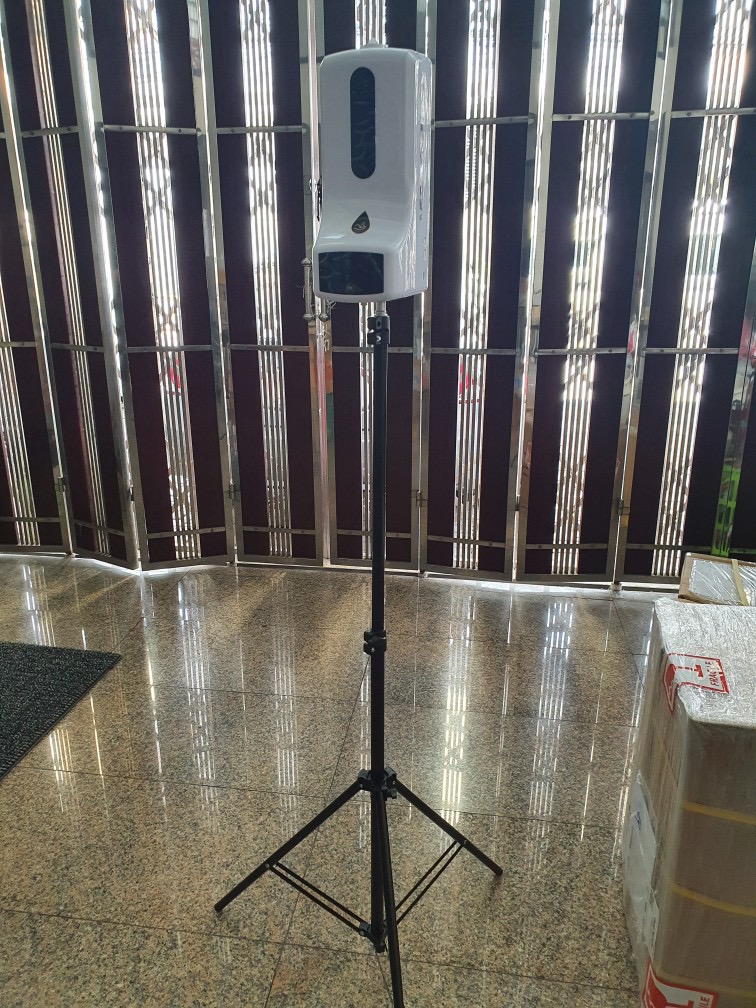 เครื่องวัดอุณหภูมิอัตโนมัติ พร้อมที่จ่ายแอลกอฮอล์ชนิดน้ำ