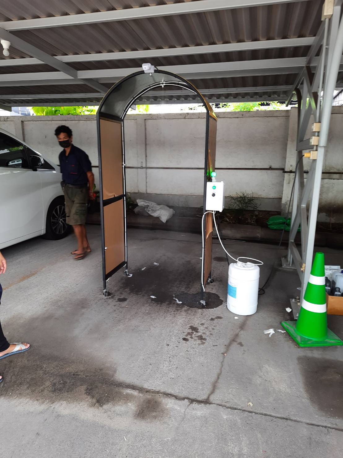 อุโมงค์พ่นฆ่าเชื้อโรคเคลื่อนย้ายได้ โครงสร้างเหล็กหุ้มอคริลิค