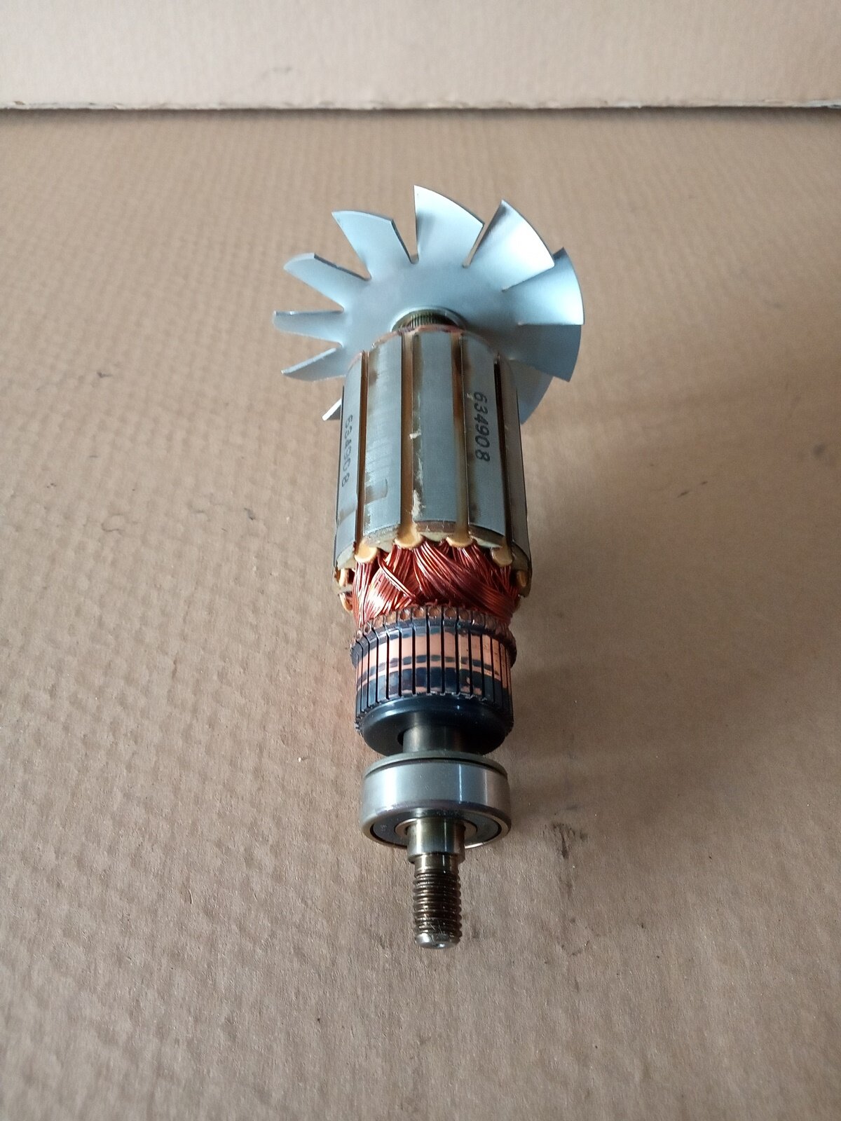 ทุ่น เครื่องรีดไม้ MAKITA รุ่น 2012 (ญี่ปุ่นแท้)