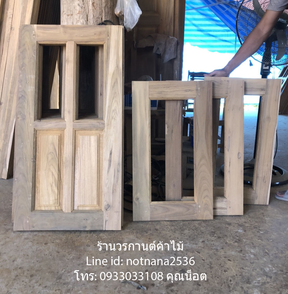 หน้าต่างไม้สักเกรดA,B รหัส101