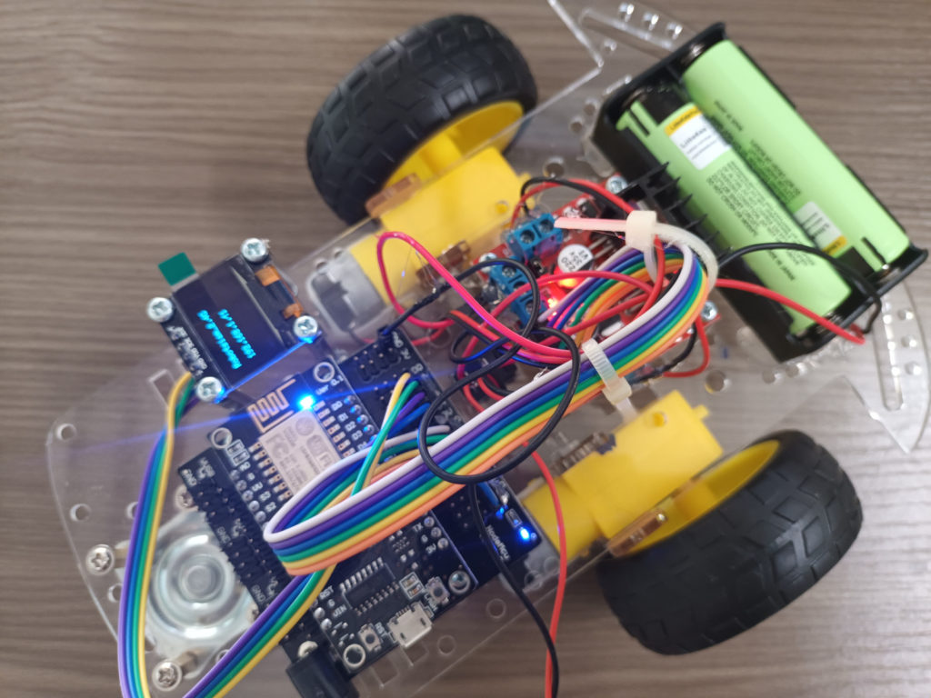ชุดคิท หุ่นยนต์ ESP8266 V3 บังคับด้วยแอพ WIFI