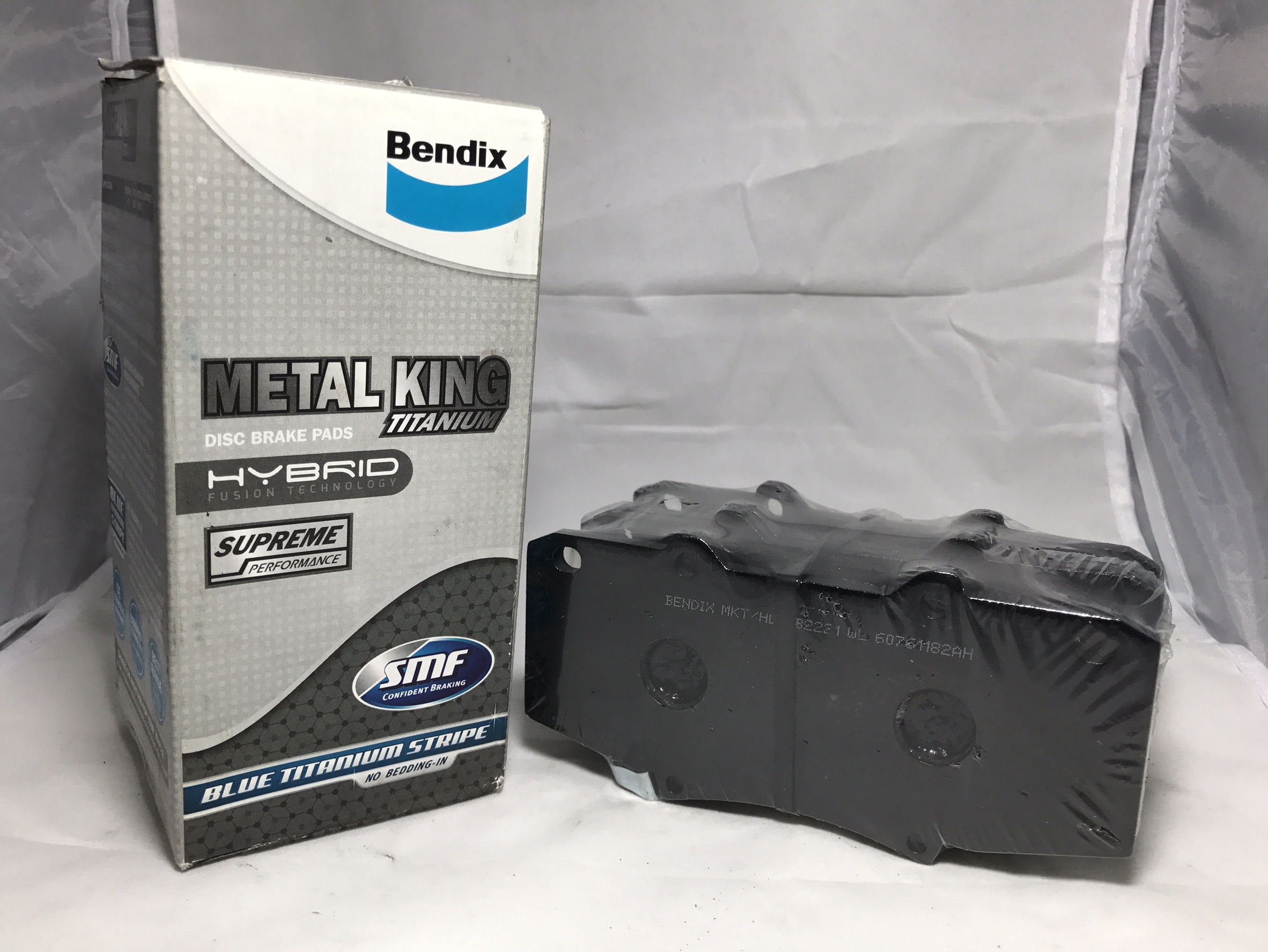 ผ้าเบรค BENDIX (หน้า) TOYOTA HILUX VIGO CHAMP 2.5,2.7,3.0 4WD ปี 2011-2015 (MKT)