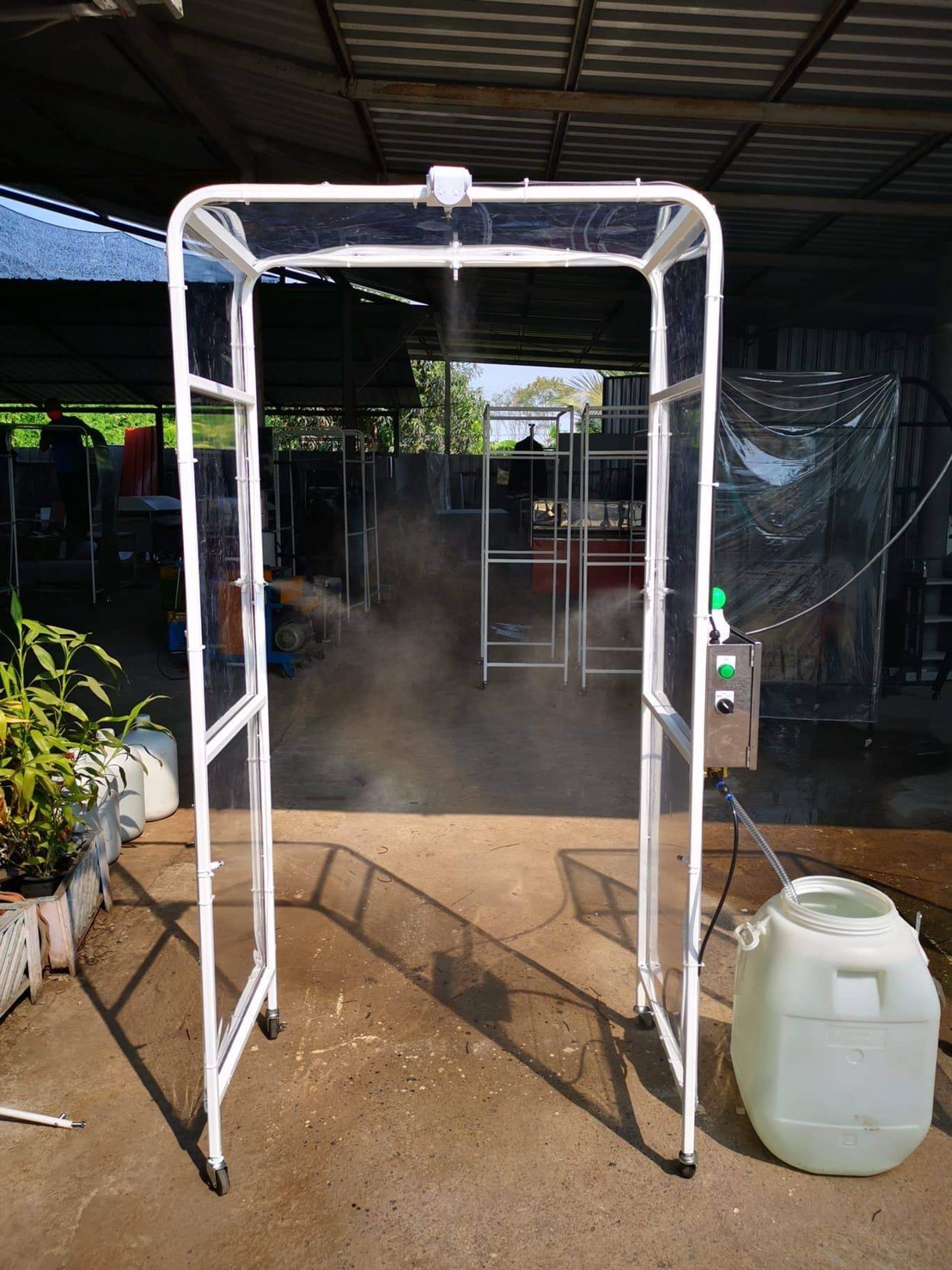 อุโมงค์พ่นฆ่าเชื้อโรคเคลื่อนย้ายได้ โครงสร้างจากเหล็กหุ้มผ้าใบใส