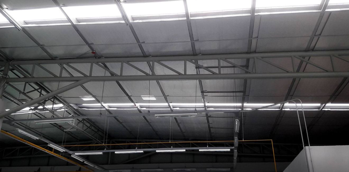 งานติดตั้งฉนวนกันความร้อน PE AcPcA - โชว์รูม