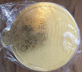 ฐานรองมูสแบบกลม สีทองลายฉลุ