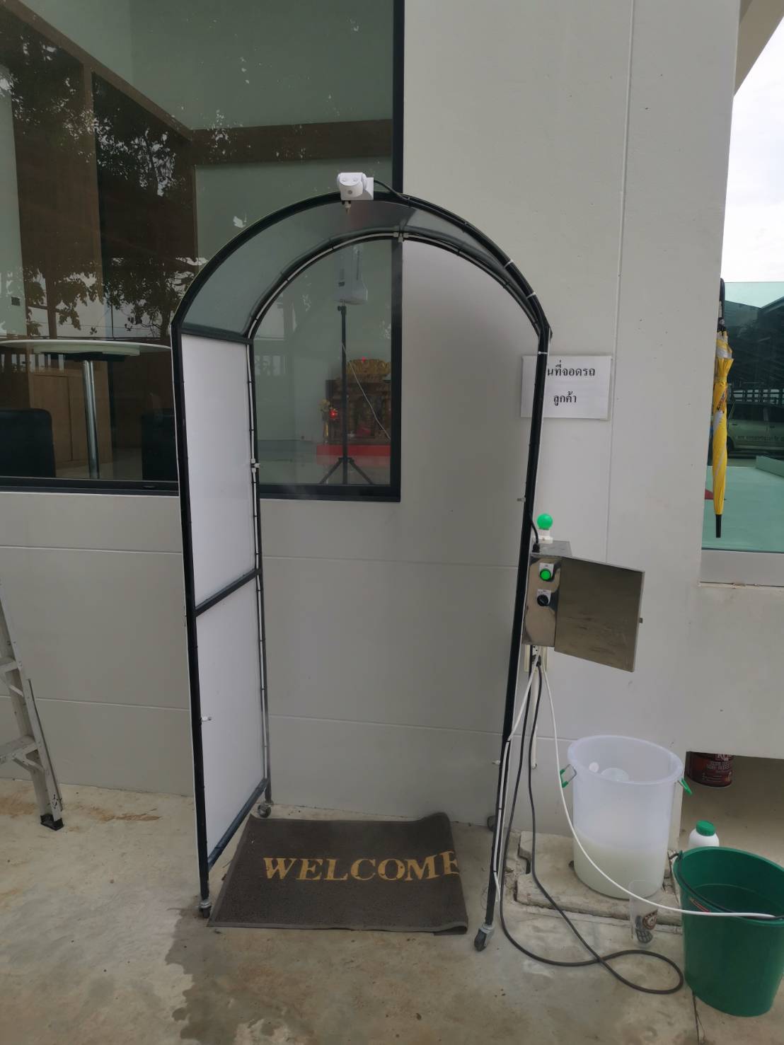 อุโมงค์พ่นฆ่าเชื้อโรคเคลื่อนย้ายได้ โครงสร้างเหล็กหุ้มอคริลิค