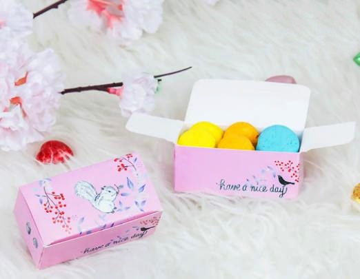 กล่องช็อคโกแลต สีชมพูกระรอก