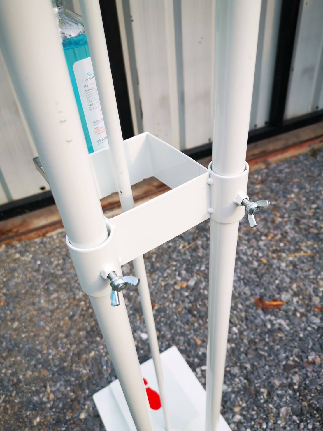 อุปกรณ์จ่ายแอลกอฮอล์แบบเท้าเหยียบ วัสดุเหล็กพ่นสีอบอย่างดี (B)