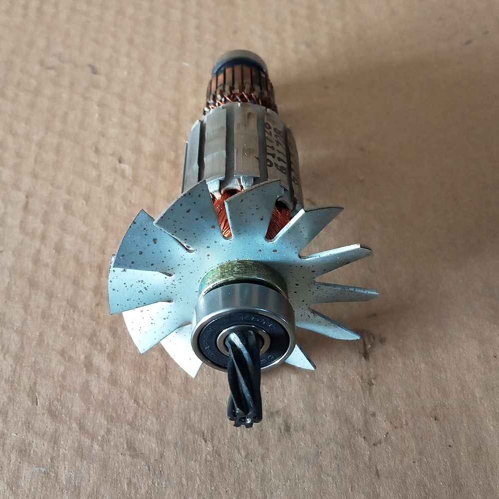 ทุ่น เลื่อยจิ๊กซอว์ MAKITA รุ่น 4302C (ญี่ปุ่นแท้)