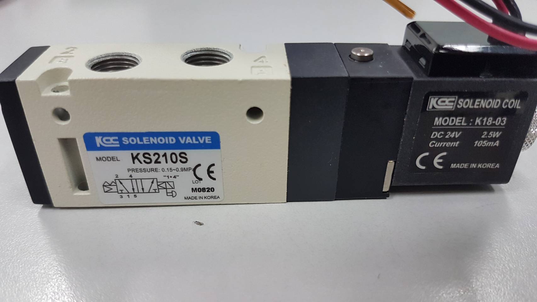 โซลินอยด์วาล์ว นิวเมติกส์ Solenoid Valve 24v DC ยี่ห้อ KCC (รุ่น K18 - 03)