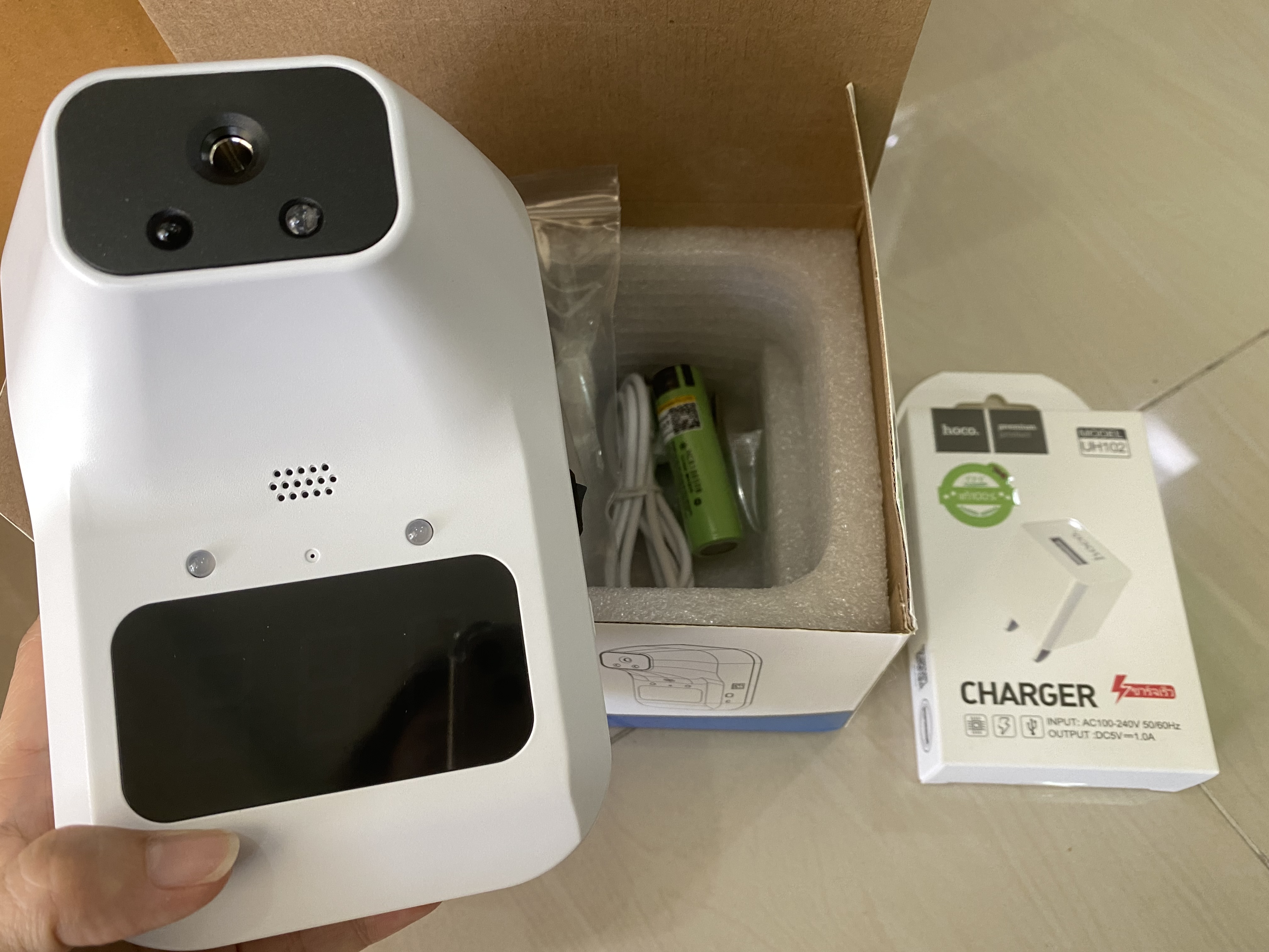 เครื่องวัดอุณหภูมิแบบอินฟาเรด พร้อมขาตั้งและอุปกรณ์ครบชุด