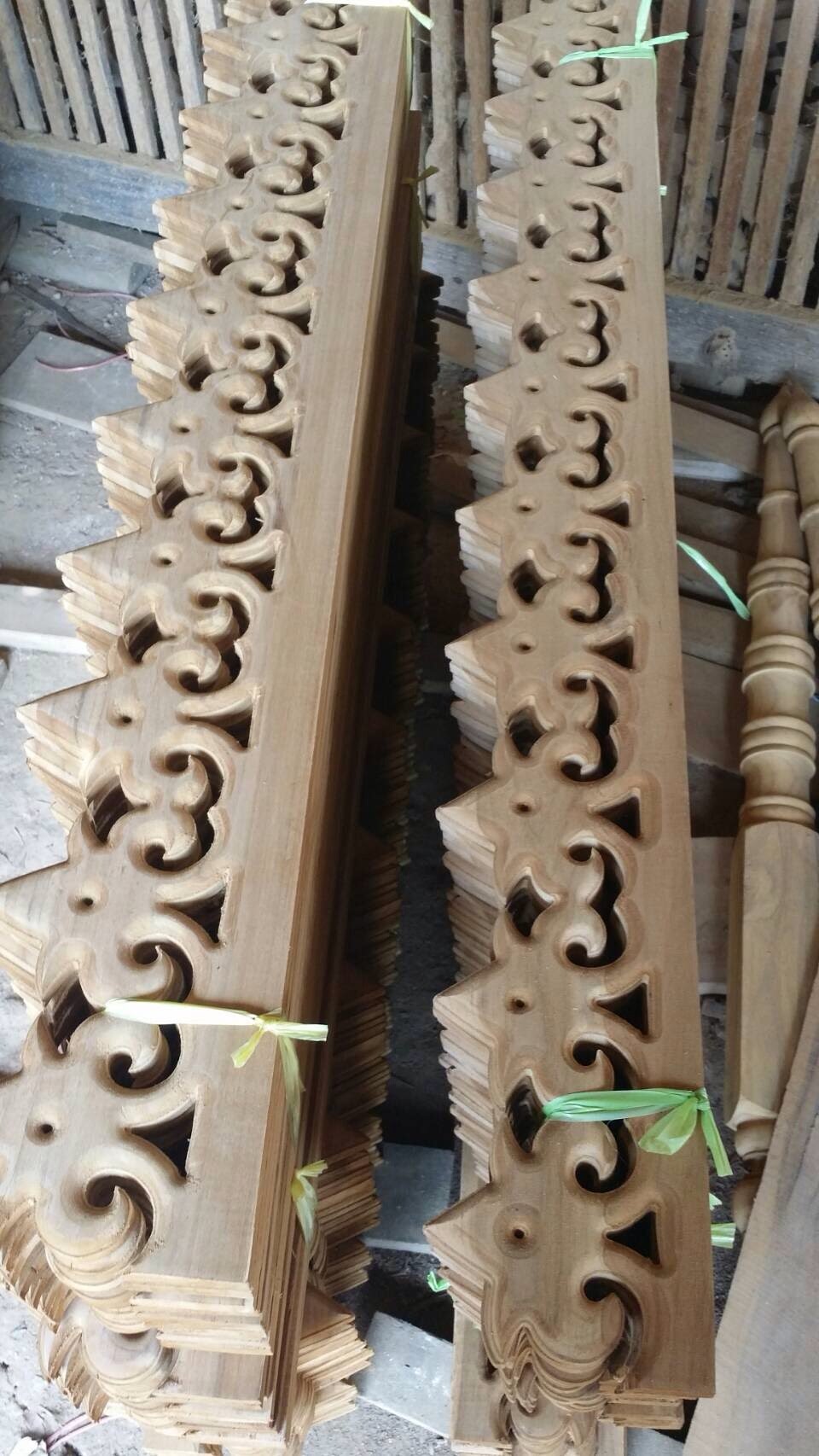 ฉลุไม้สัก,หน้าจั่วไม้สัก,เชิงชายไม้สักรหัสM70