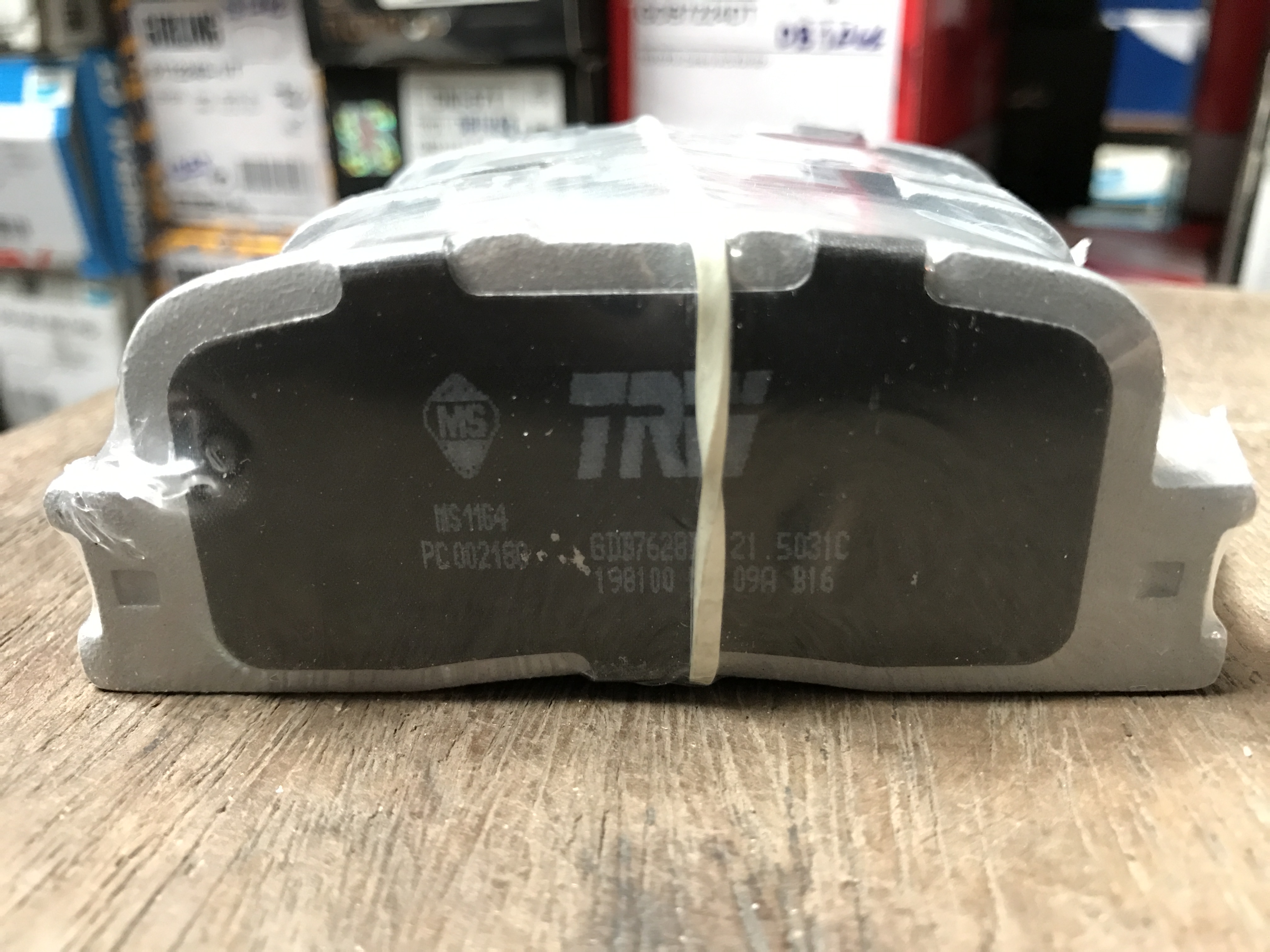 ผ้าเบรค หลัง TRW - Toyota Wish 2.0 ปี 2003 on DTEC