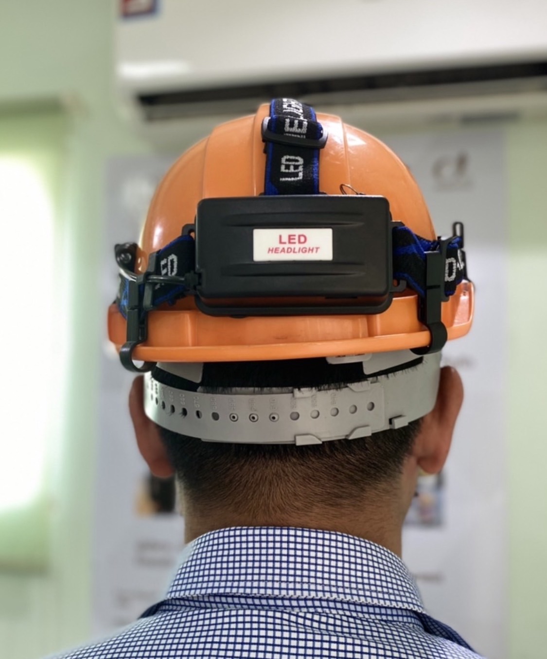 ไฟฉายคาดศรีษะ LED แสงสีขาว ซูมได้ ชาร์จไฟได้ในตัว