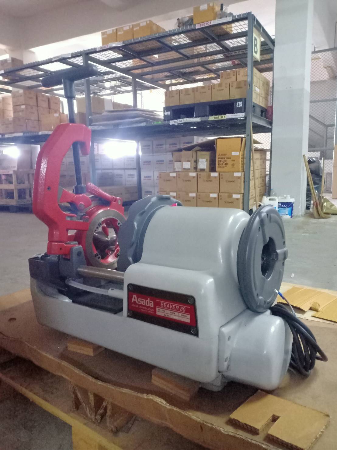 เครื่องต๊าปเกลียว Asada รุ่น Beaver 80 auto (1/4-3 นิ้ว)