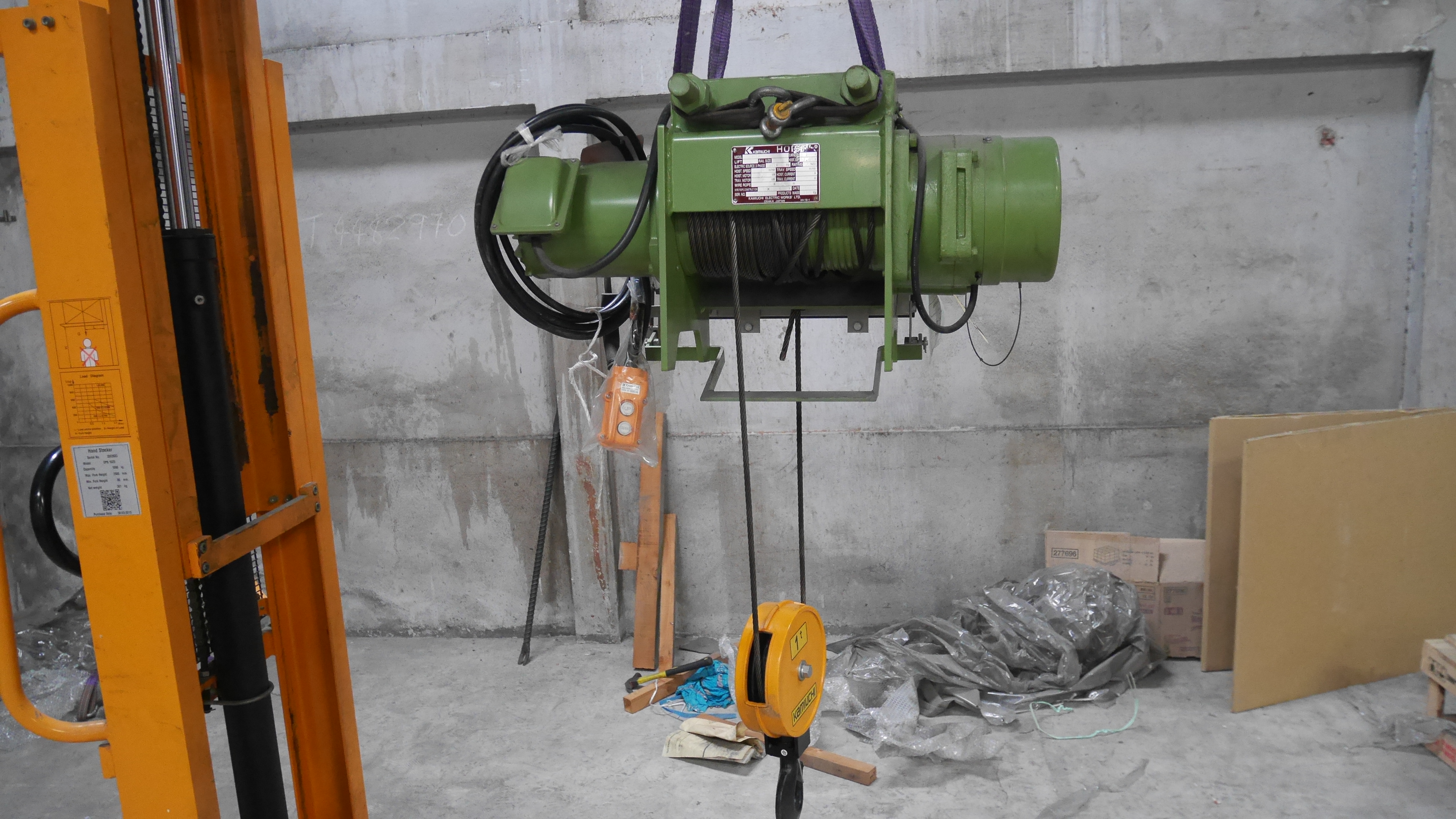 รอกสลิงไฟฟ้า KAMIUCHI SH-1A (น้ำเข้าจากญี่ปุ่น)