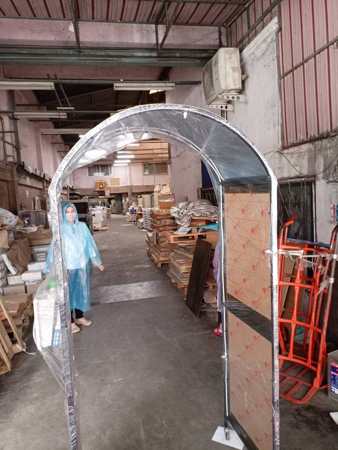 อุโมงค์พ่นฆ่าเชื้อโรคเคลื่อนย้ายได้ โครงสร้างเหล็กหุ้มอคริลิค