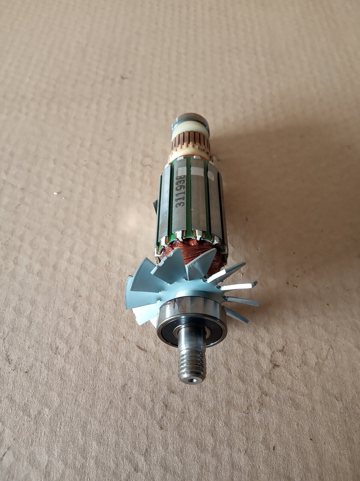 ทุ่น กบไฟฟ้า MAKITA รุ่น 1900B / 1901 / 1902 (ญี่ปุ่นแท้)