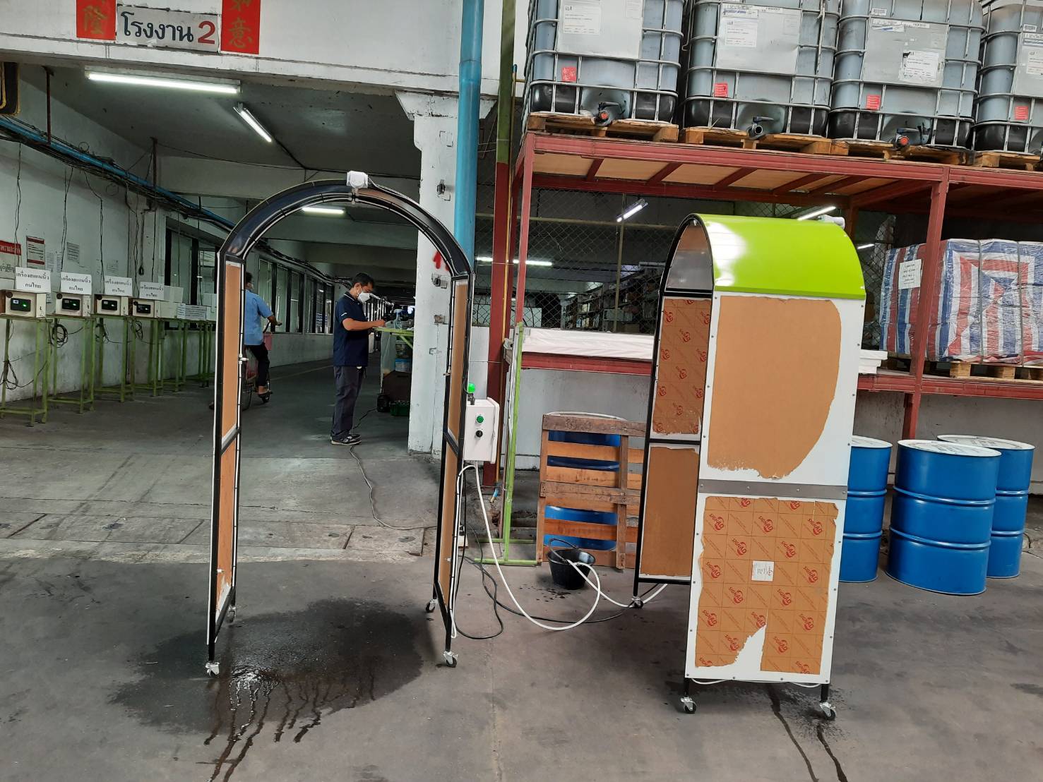 อุโมงค์พ่นฆ่าเชื้อโรคเคลื่อนย้ายได้ โครงสร้างเหล็กหุ้มอคริลิค