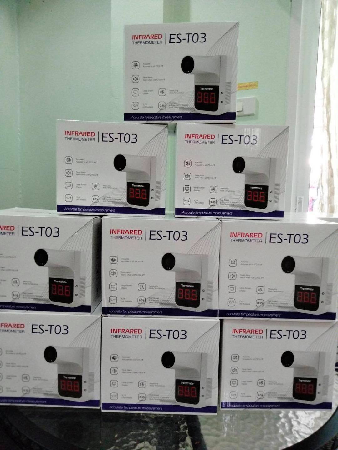 เครื่องวัดอุณหภูมิแบบอินฟาเรด พร้อมขาตั้งและอุปกรณ์ครบชุด