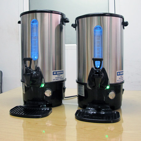 หม้อต้มน้ำร้อนไฟฟ้า