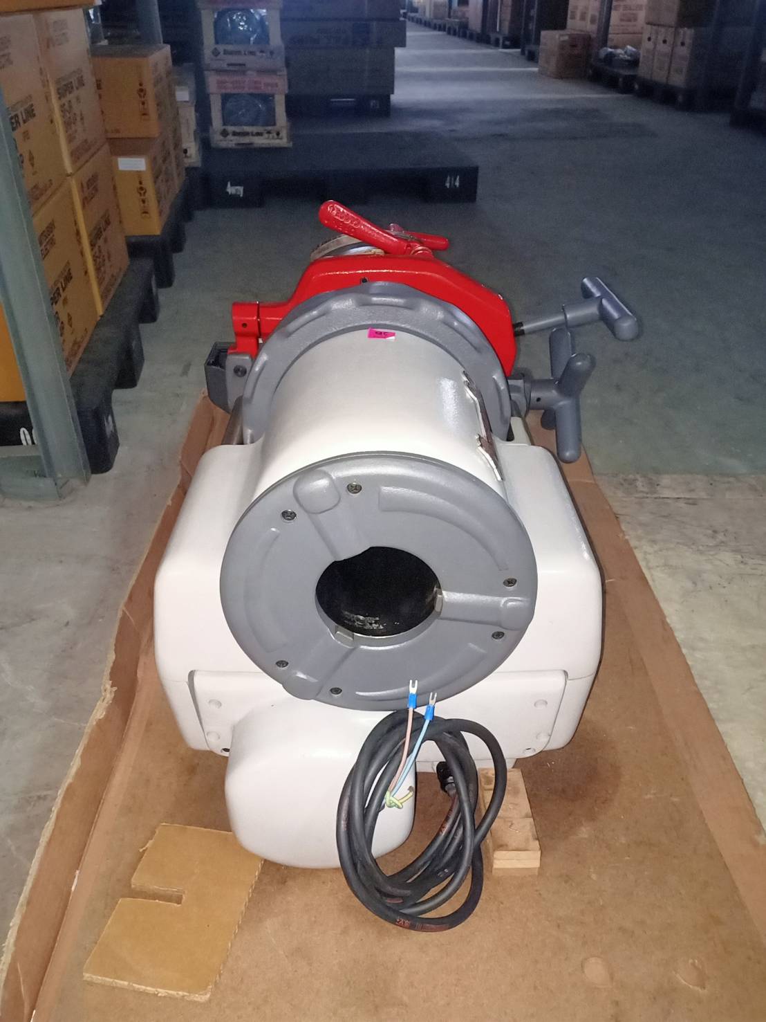 เครื่องต๊าปเกลียว Asada รุ่น Beaver 80 auto (1/4-3 นิ้ว)