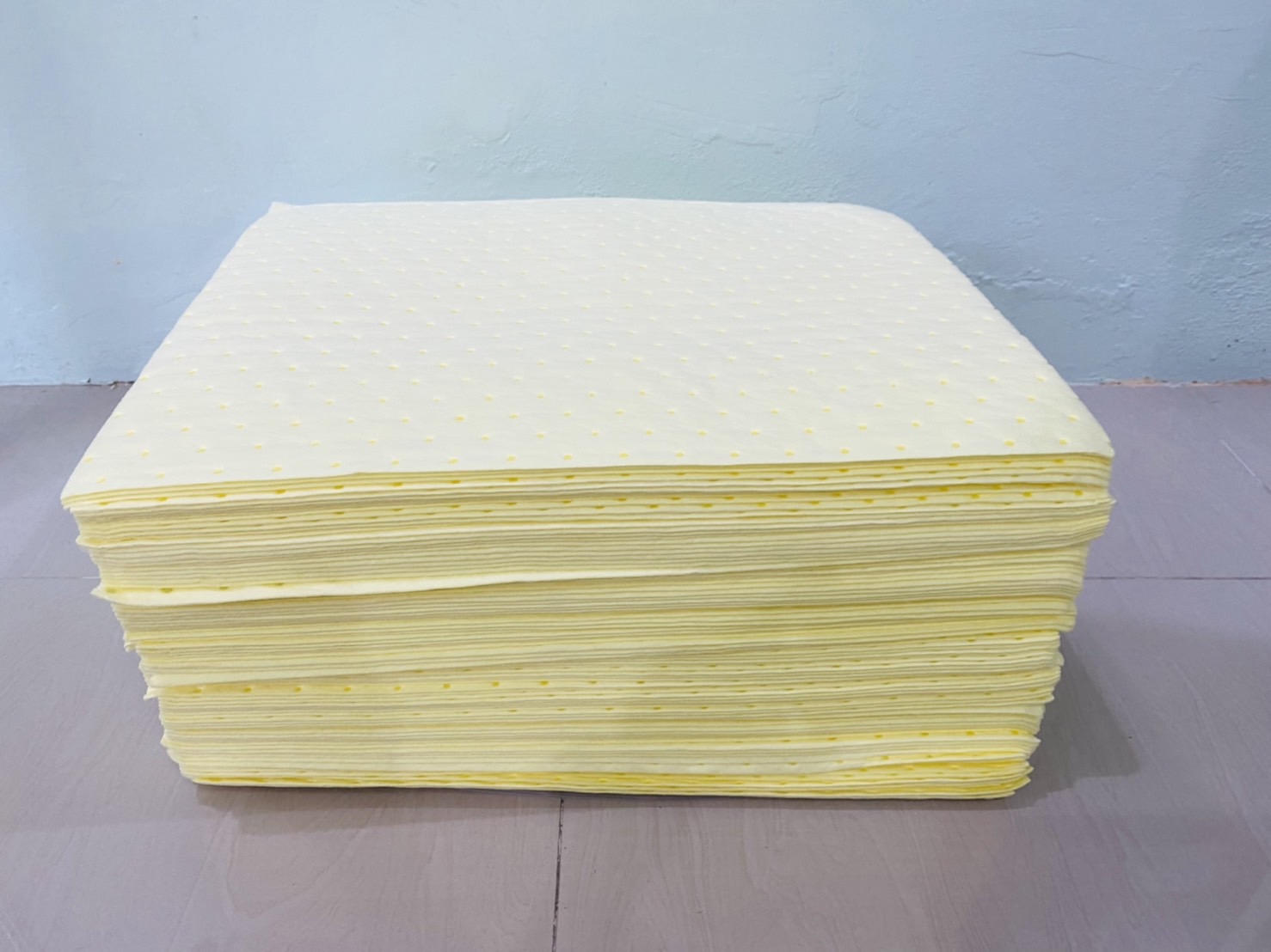 แผ่นดูดซับสารเคมี Chemical Absorbent Pad