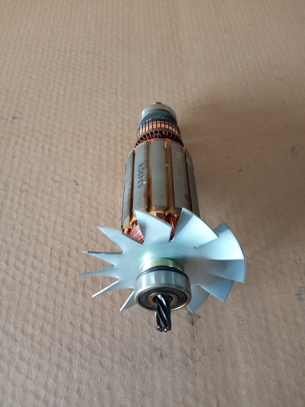 ทุ่น เครื่องรีดไม้ MAKITA รุ่น 2012 (ญี่ปุ่นแท้)