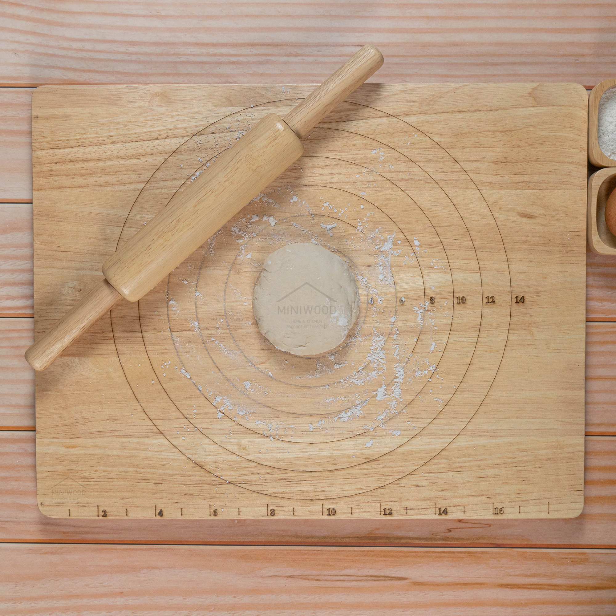 MINIWOOD กระดานนวดแป้ง แผ่นรองนวดแป้ง เขียงไม้ อุปกรณ์เบเกอรี่ ไม้ยางพารา Pastry Board 15"x19" นิ้ว (ไม้นวดแยกจำหน่าย)