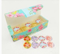 กล่องทรงยาวดอกไม้แดงพื้นฟ้า ก 7.3 ซม. ส. 5 ซม. ย. 21 ซม (20ชิ้น/แพ็ค)