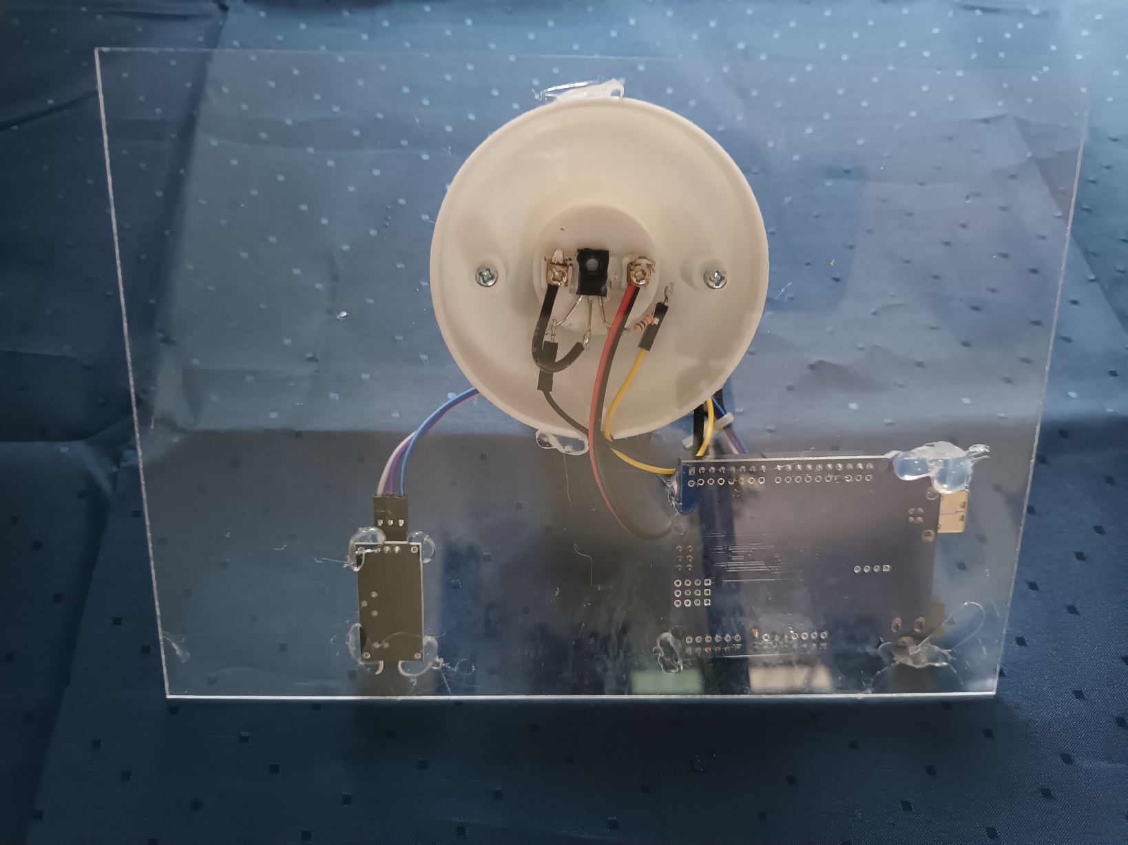 ชุดประกอบสำเร็จ Arduino ควบคุมการติด-ดับ และ หรี่แสงสว่างหลอดไฟด้วยเสียงปรบมือ