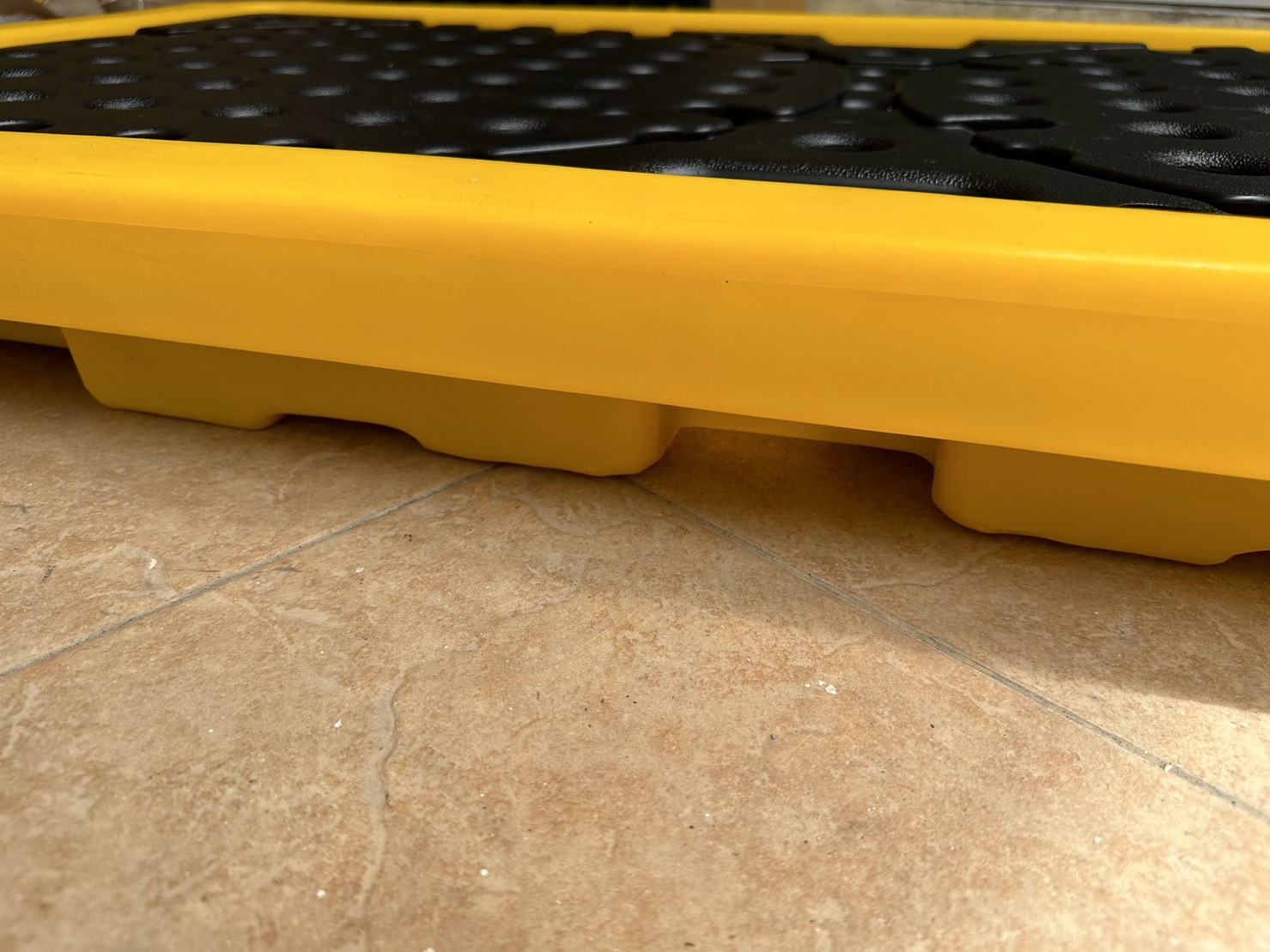 Spill Pallet พาเลทรองสารเคมี