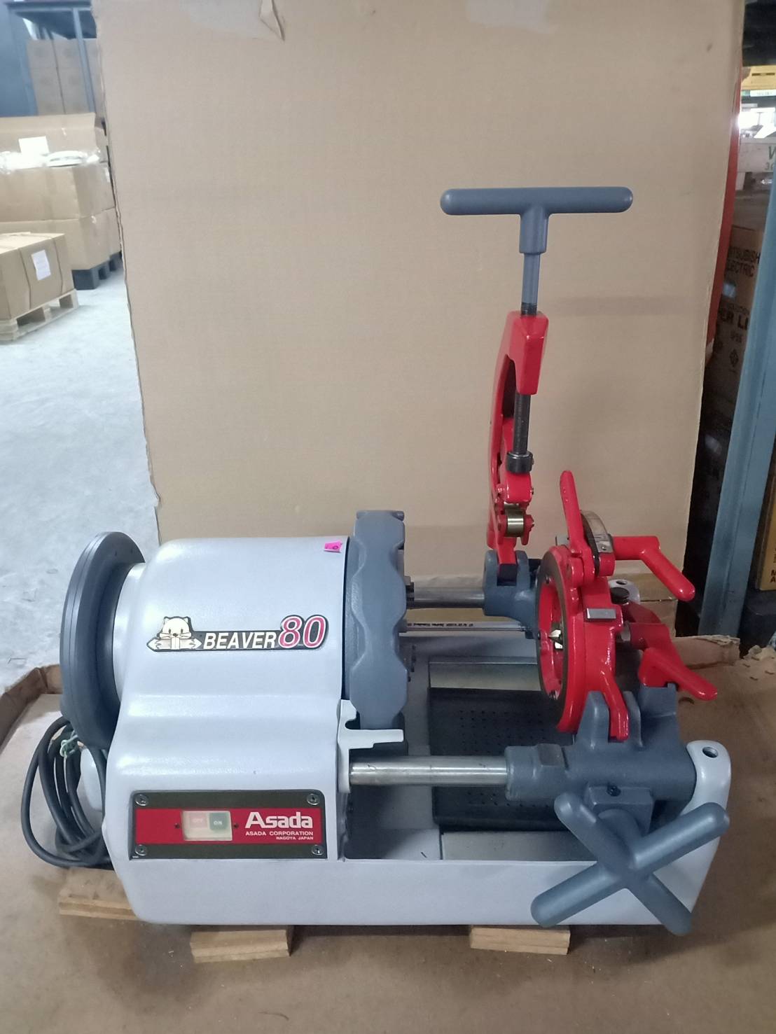 เครื่องต๊าปเกลียว Asada รุ่น Beaver 80 auto (1/4-3 นิ้ว)