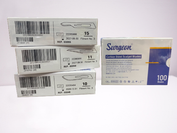 ใบมีดผ่าตัดคาร์บอนสตีล ยี่ห้อ SURGEON