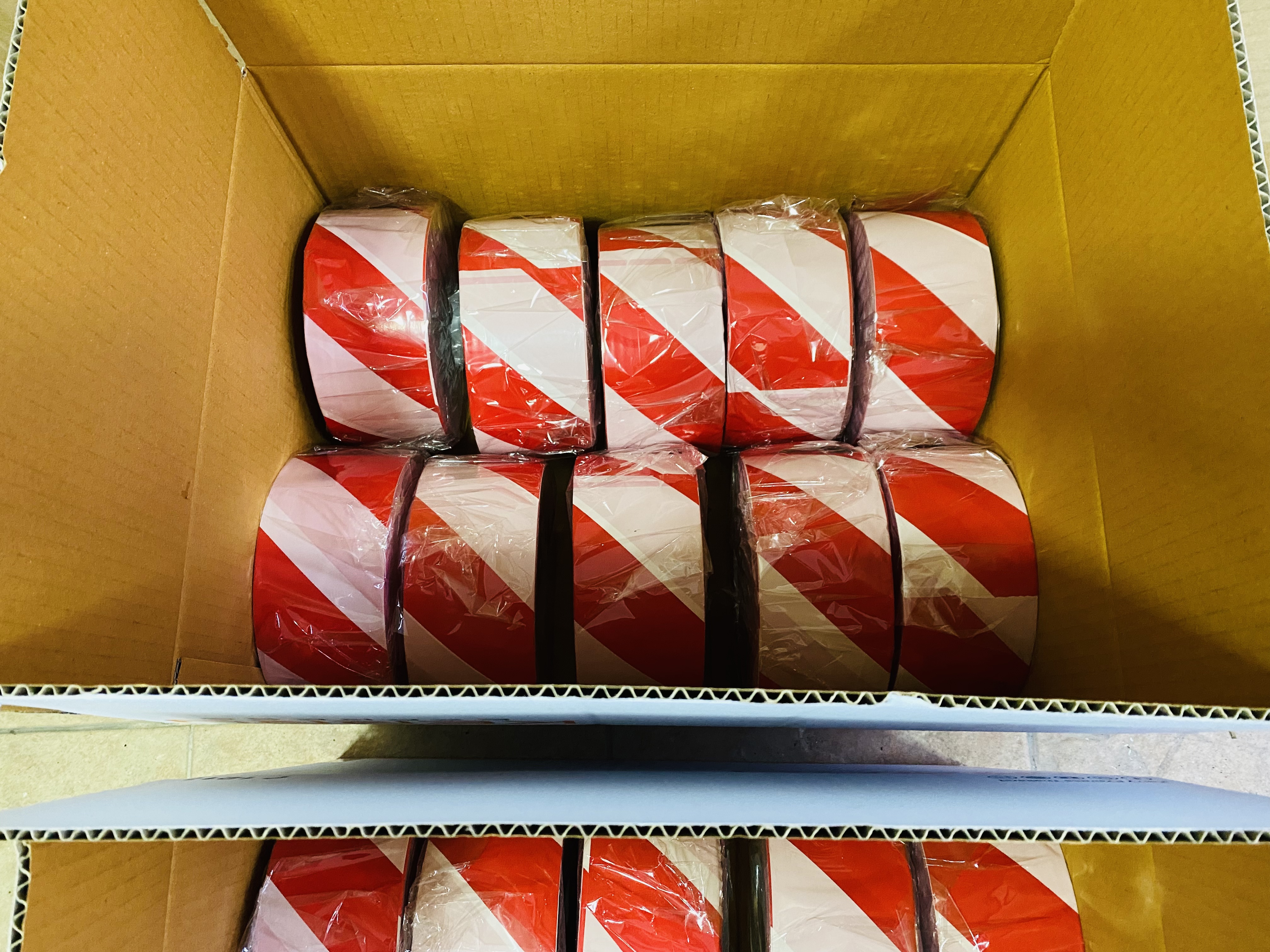 ยูโรเทป เทปกั้นเขต สีขาว-แดง ขนาด 3"x300m