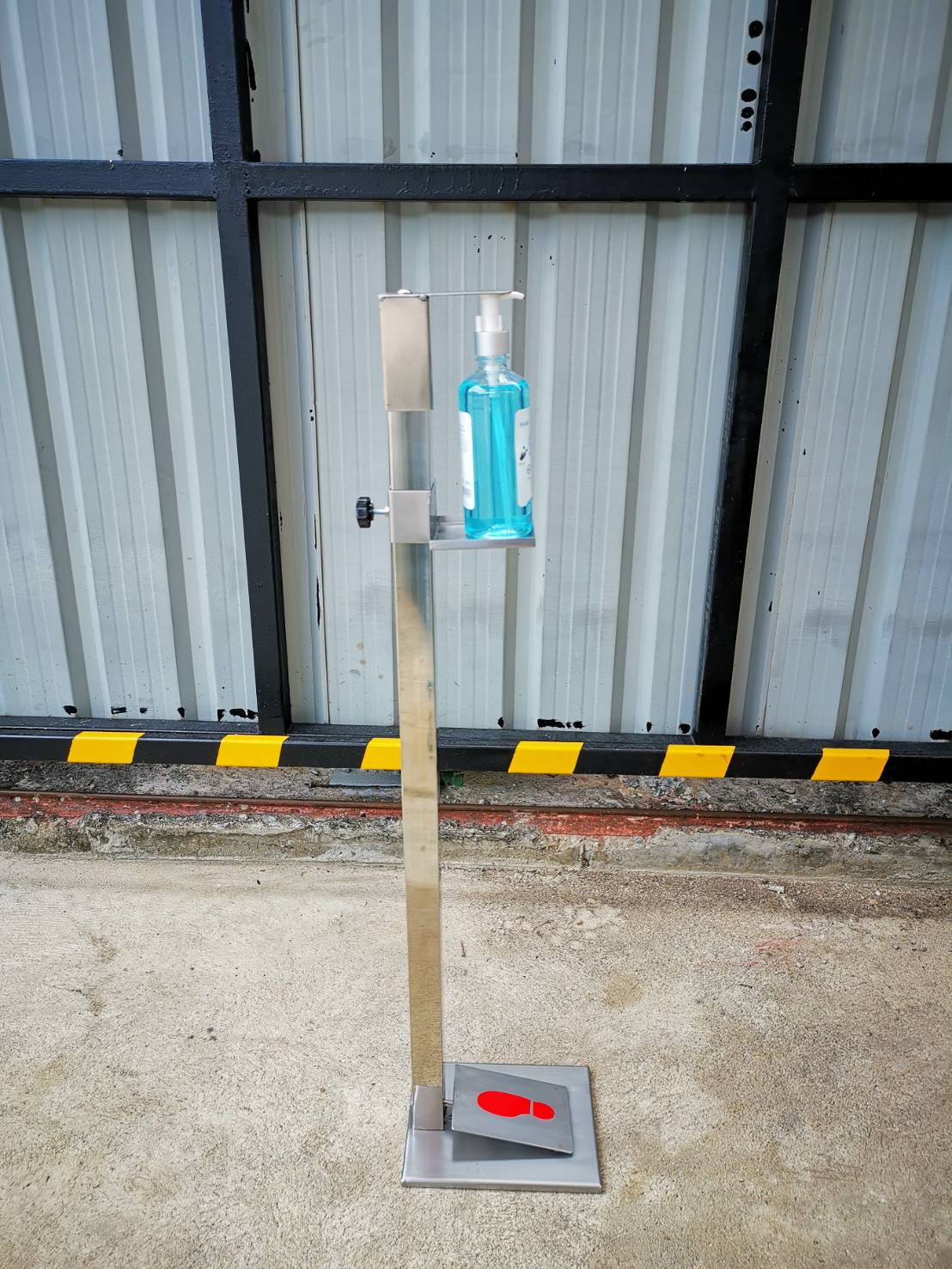 อุปกรณ์จ่ายแอลกอฮอล์แบบเท้าเหยียบ วัสดุสแตนเลส 304