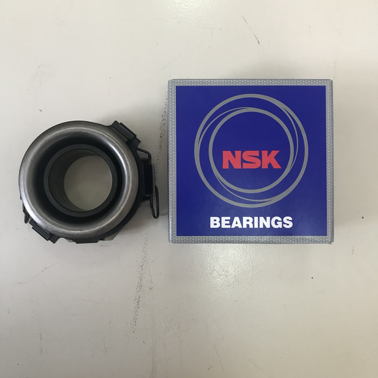 ลูกปืนคลัชท์ Vigo 3.0 (จานคลัชท์ 10"2) NSK