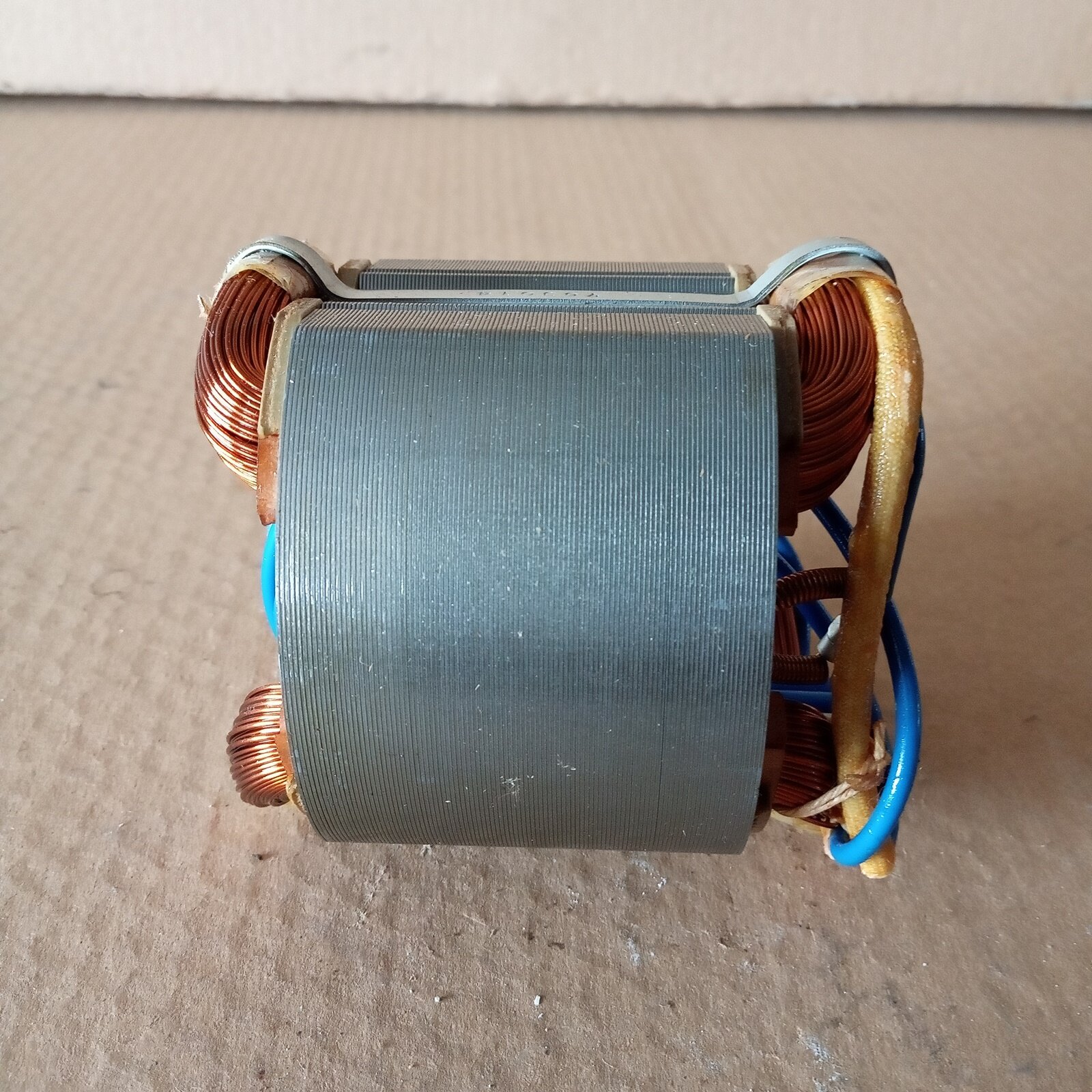 ฟิลคอยล์ กบไสไม้ MAKITA รุ่น 1100