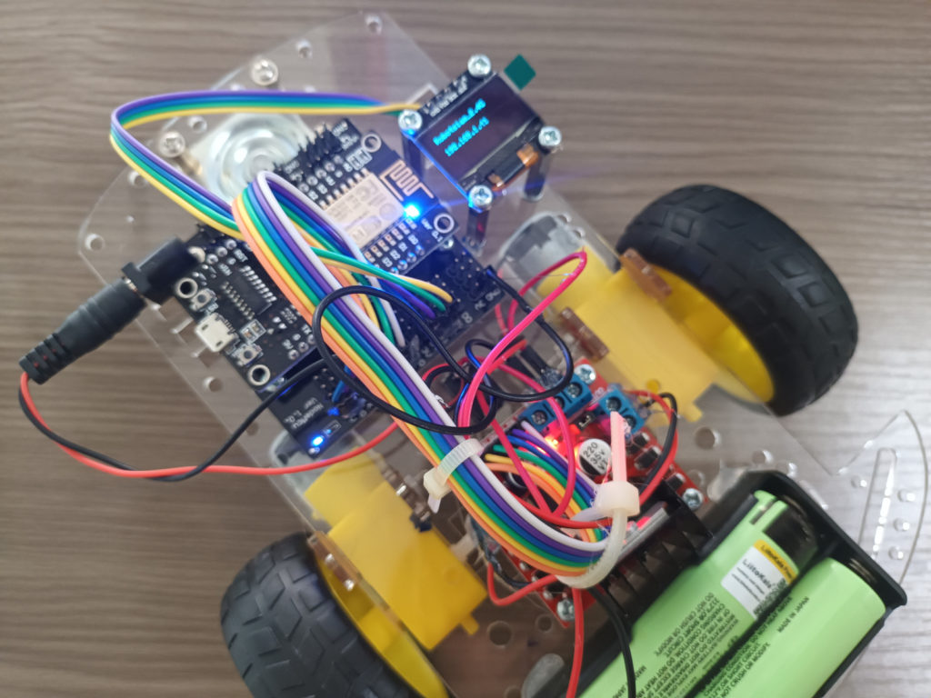 ชุดคิท หุ่นยนต์ ESP8266 V3 บังคับด้วยแอพ WIFI