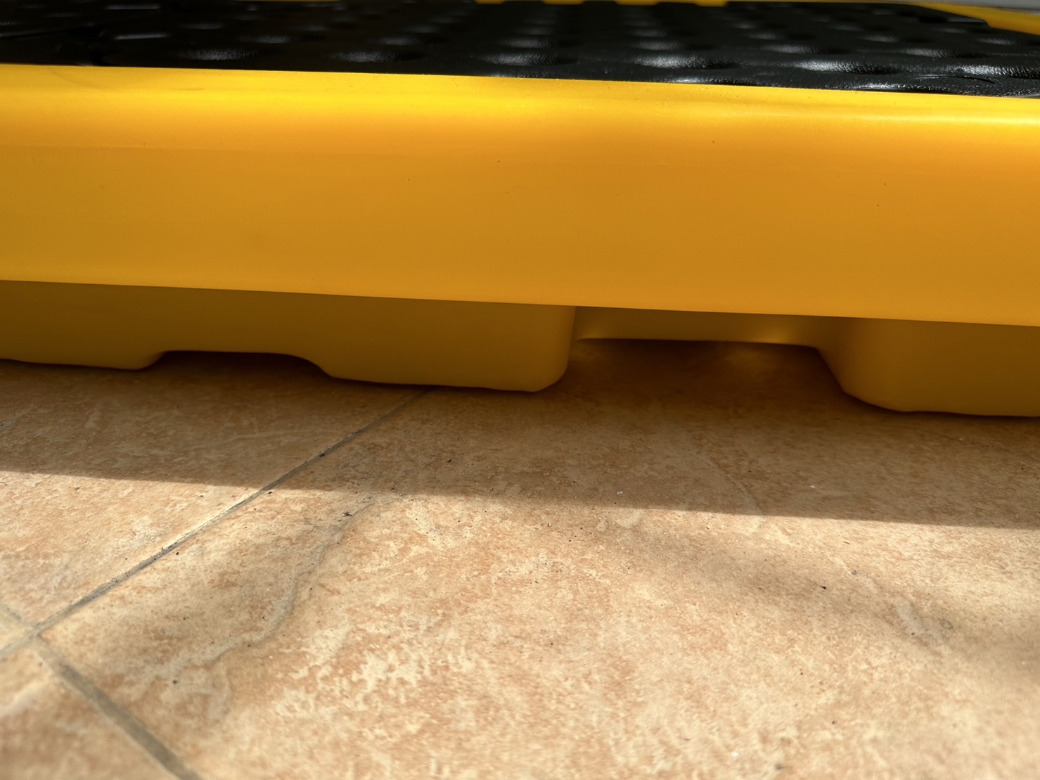 Spill Pallet พาเลทรองสารเคมี