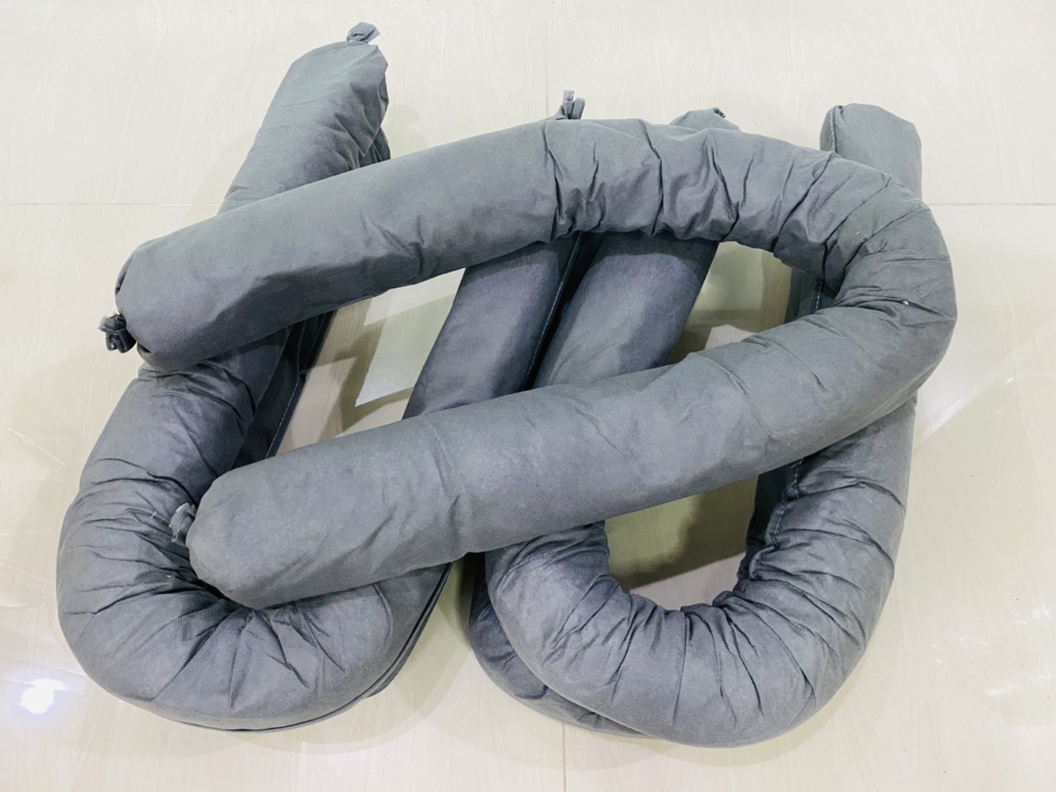 บูมดูดซับน้ำมันและสารเคมี Universal Absorbent Socks