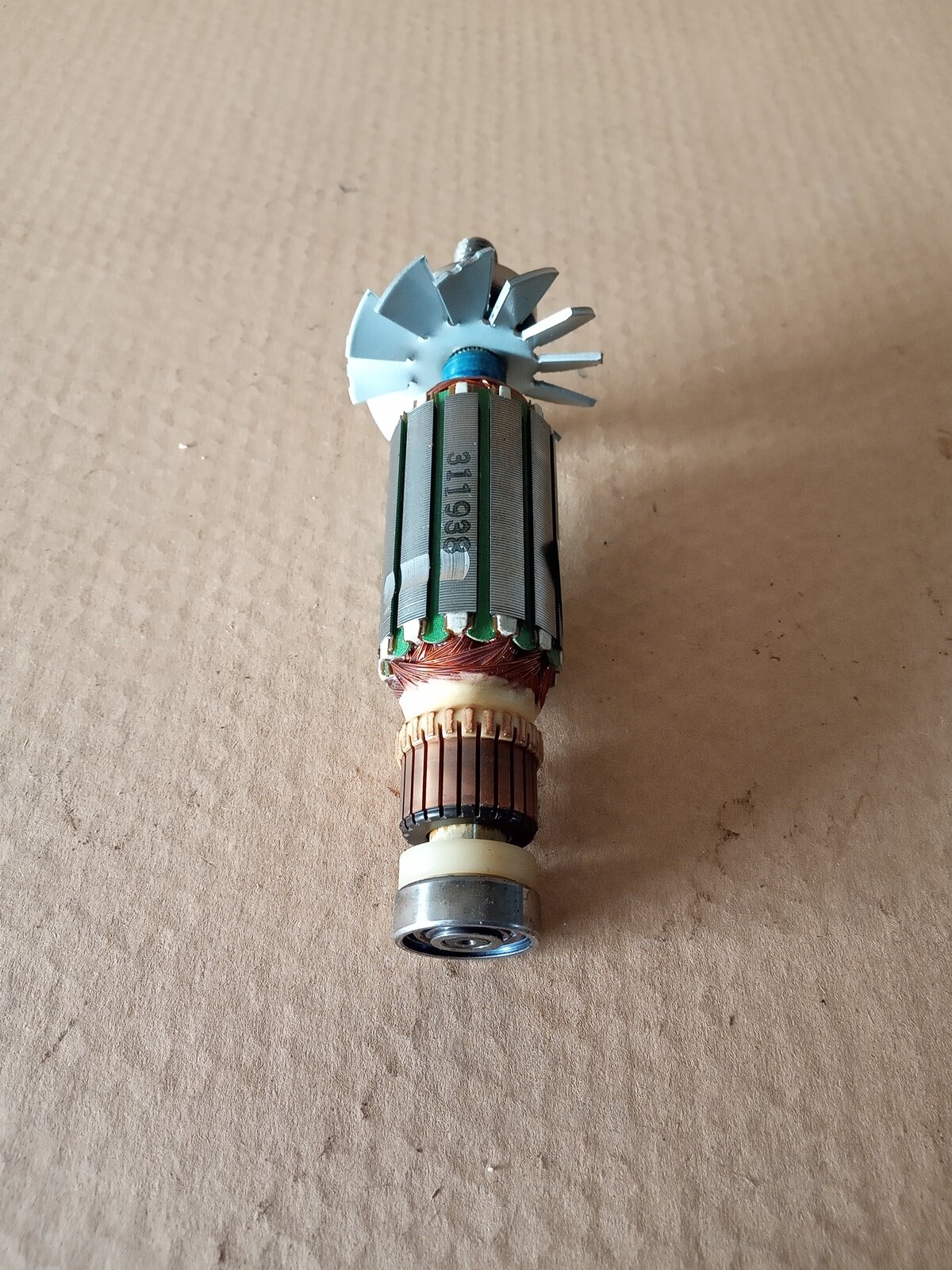 ทุ่น กบไฟฟ้า MAKITA รุ่น 1900B / 1901 / 1902 (ญี่ปุ่นแท้)