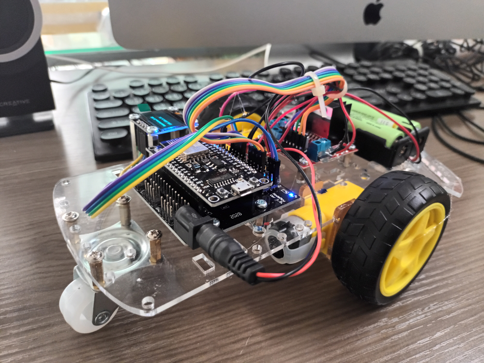 ชุดคิท หุ่นยนต์ ESP8266 V3 บังคับด้วยแอพ WIFI