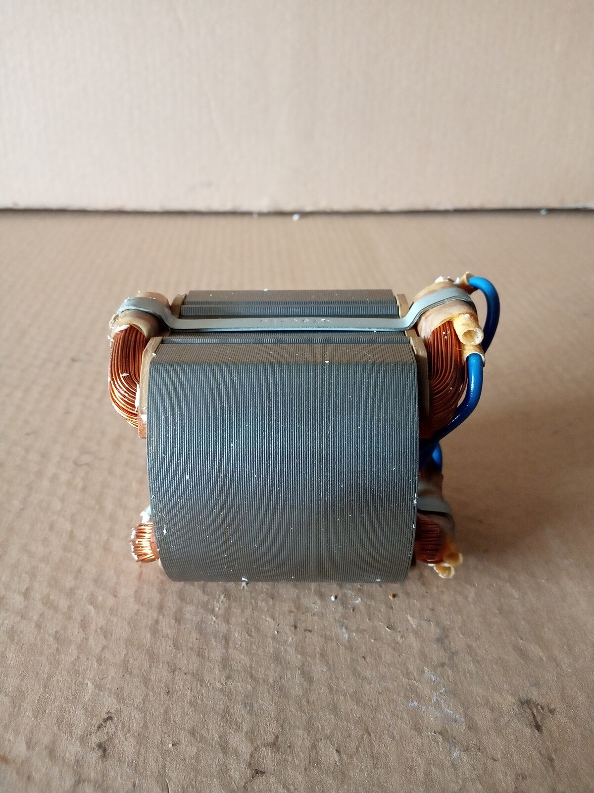 ฟิลคอยล์ กบไสไม้ MAKITA รุ่น 1804N