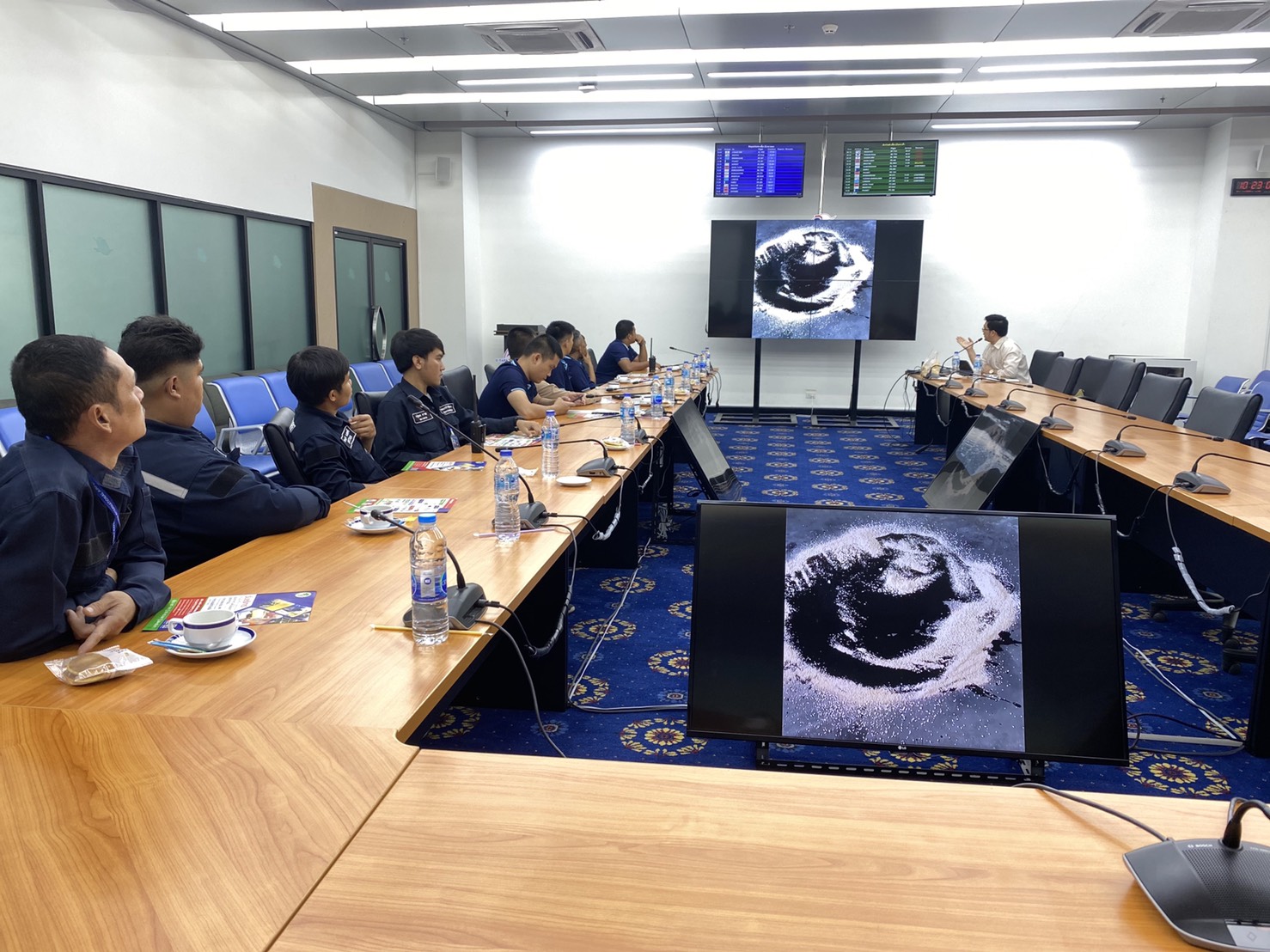 ผงดูดซับน้ำมันและสารเคมี แบบถุง 20 กก.