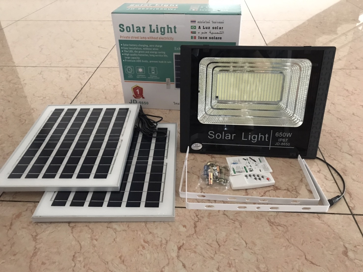 สปอร์ตไลท์ โซล่าเซลล์ LED JD5730